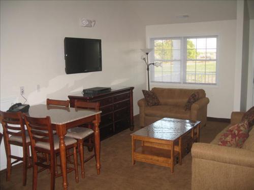 Shore Stay Suites Cape Charles Habitación foto